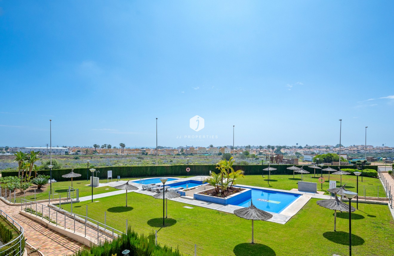 Resale - Apartment / flat -
Cabo Roig - Costa Blanca