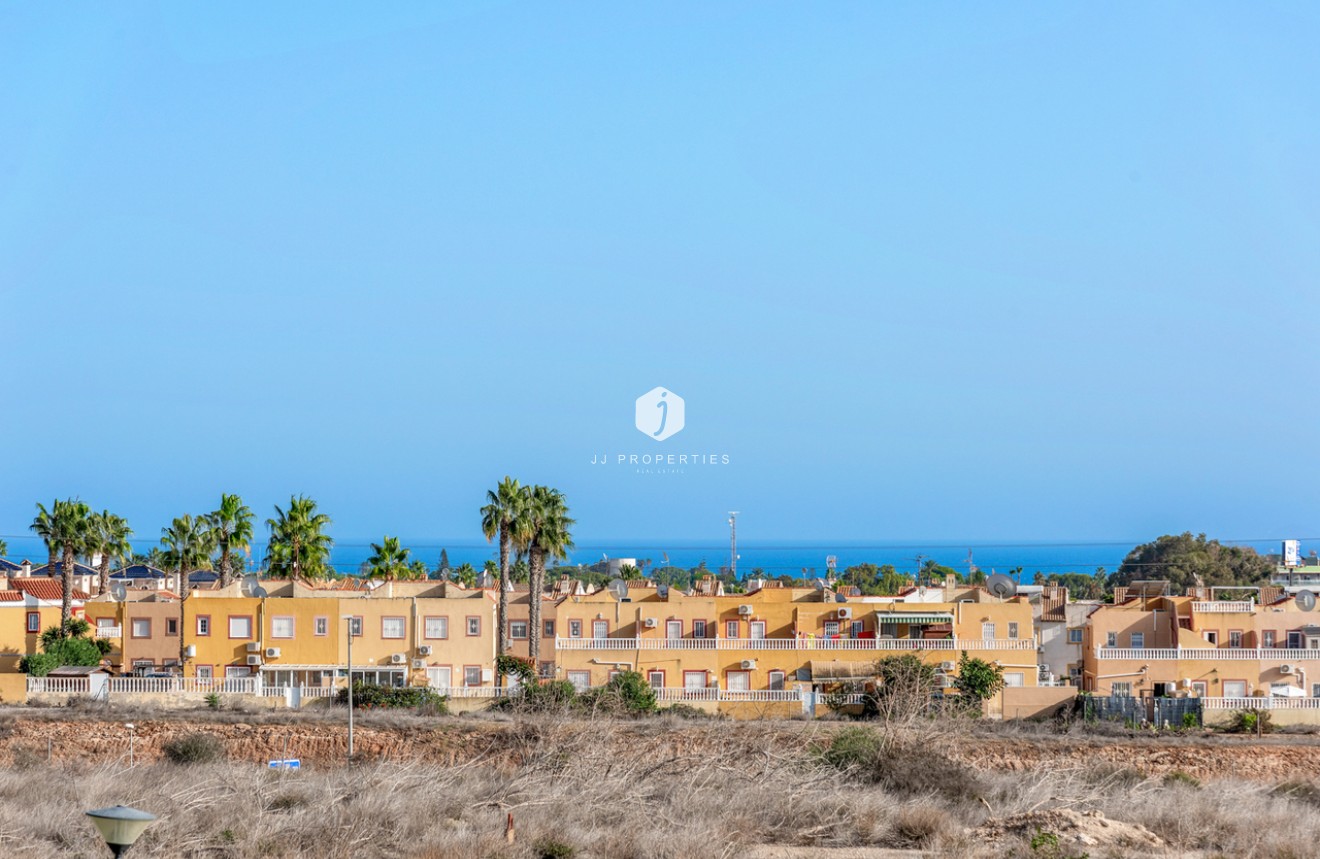 Resale - Apartment / flat -
Cabo Roig - Costa Blanca