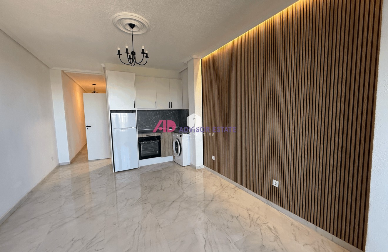 Resale - Apartment / flat -
Torrevieja - Costa Blanca