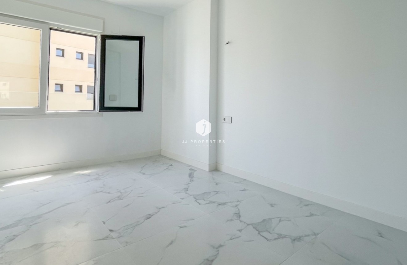 Resale - Apartment / flat -
Orihuela Costa - Costa Blanca