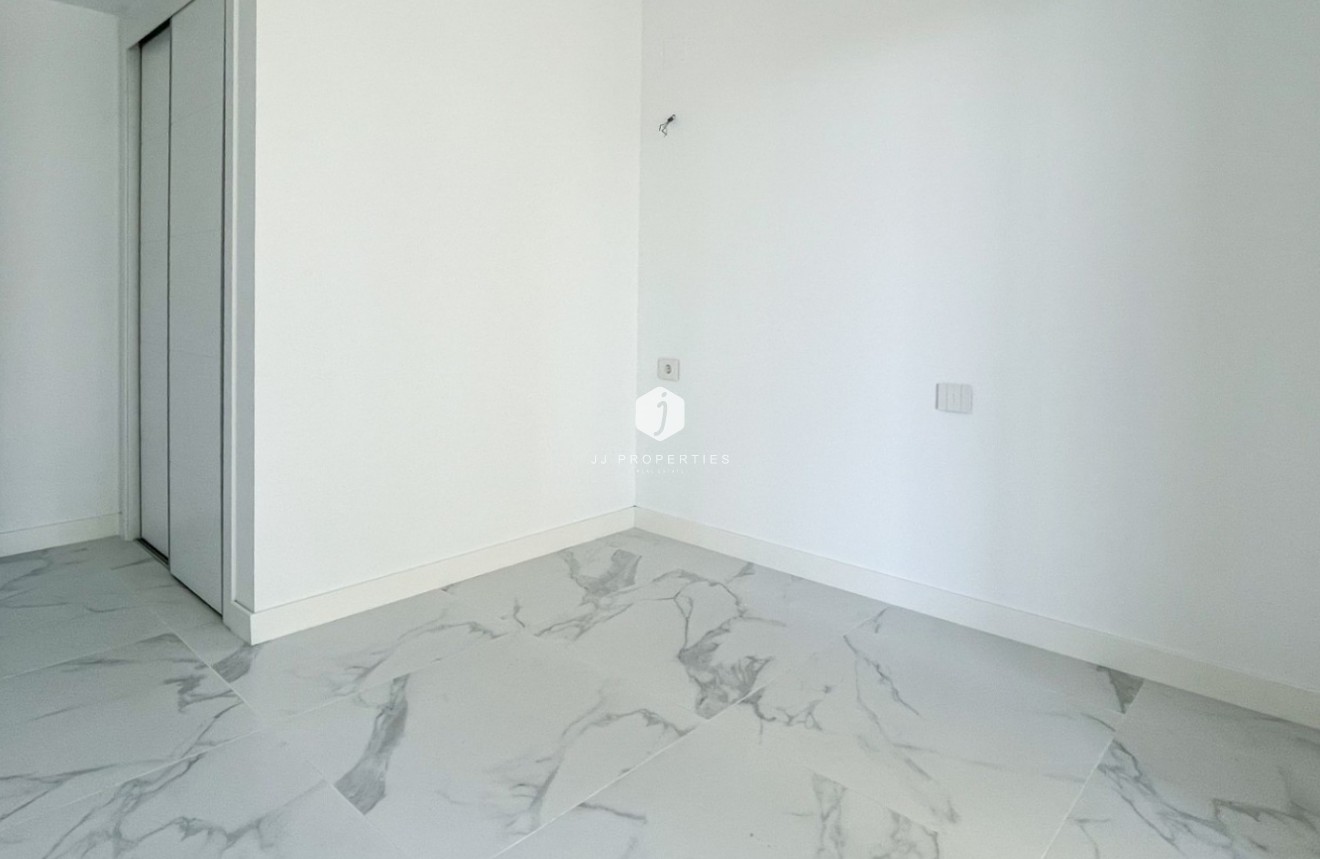 Resale - Apartment / flat -
Orihuela Costa - Costa Blanca
