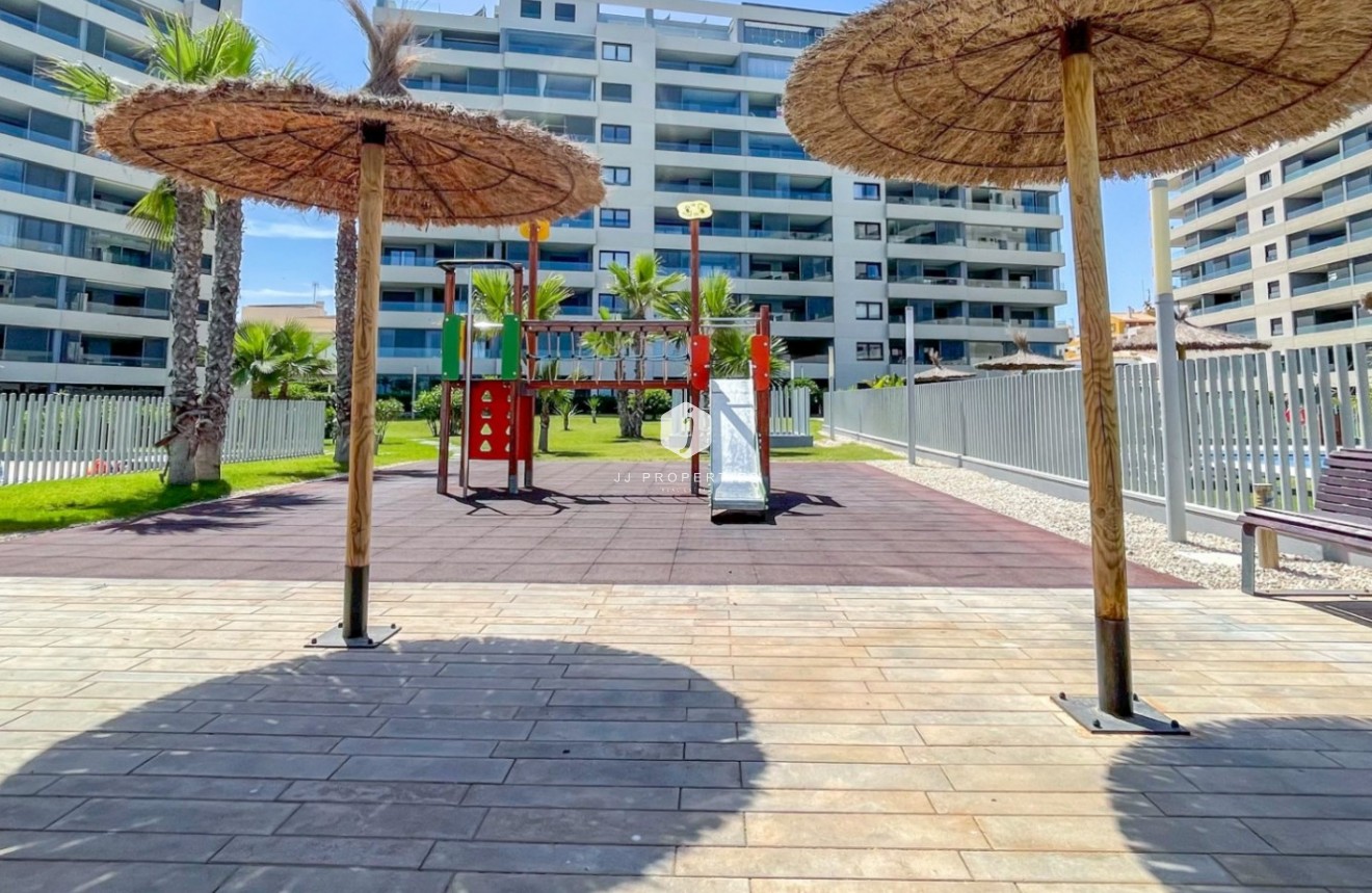 Resale - Apartment / flat -
Orihuela Costa - Costa Blanca