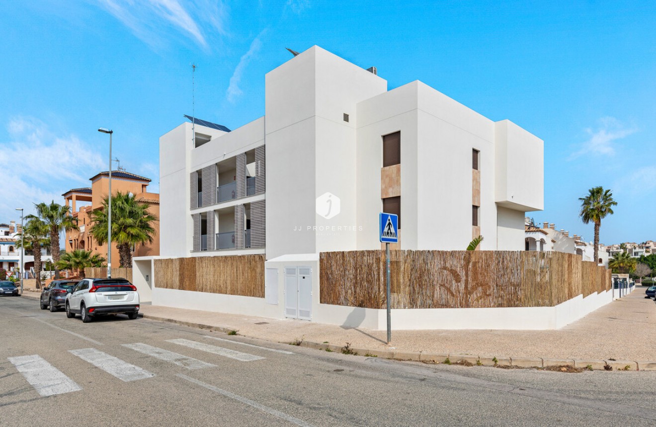 Aus zweiter Hand - Penthouse -
Orihuela Costa - Villamartín