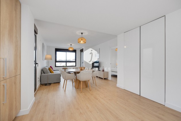 Aus zweiter Hand - Penthouse -
Orihuela Costa - Villamartín