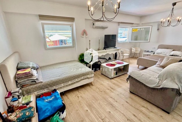 Segunda mano - Apartamento / piso -
Torrevieja - Estacion de autobuses