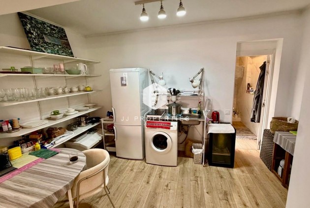 Segunda mano - Apartamento / piso -
Torrevieja - Estacion de autobuses