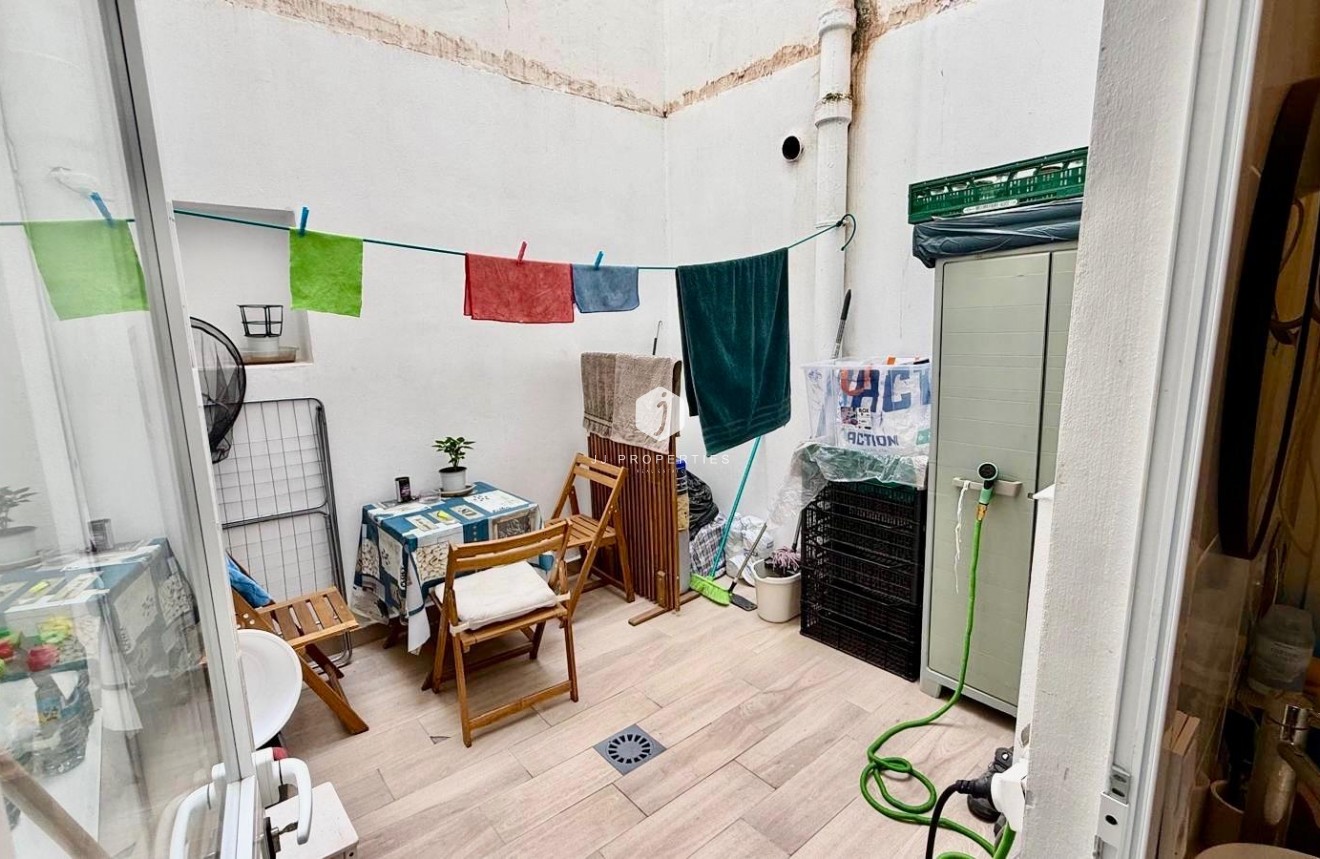 Segunda mano - Apartamento / piso -
Torrevieja - Estacion de autobuses