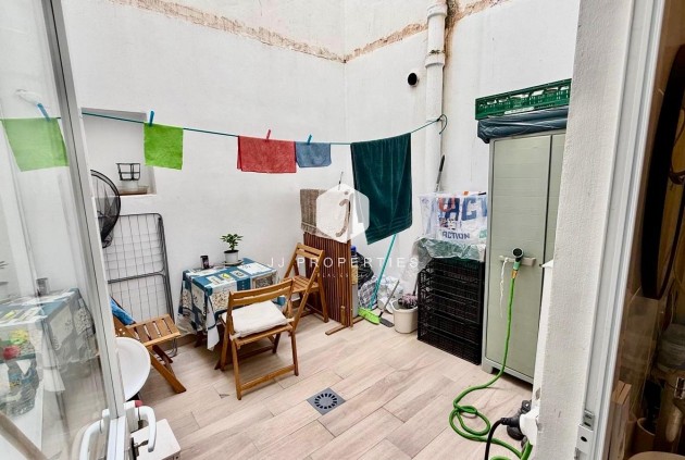 Segunda mano - Apartamento / piso -
Torrevieja - Estacion de autobuses
