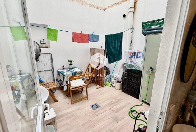 Segunda mano - Apartamento / piso -
Torrevieja - Estacion de autobuses