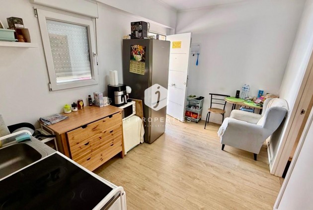 Segunda mano - Apartamento / piso -
Torrevieja - Estacion de autobuses
