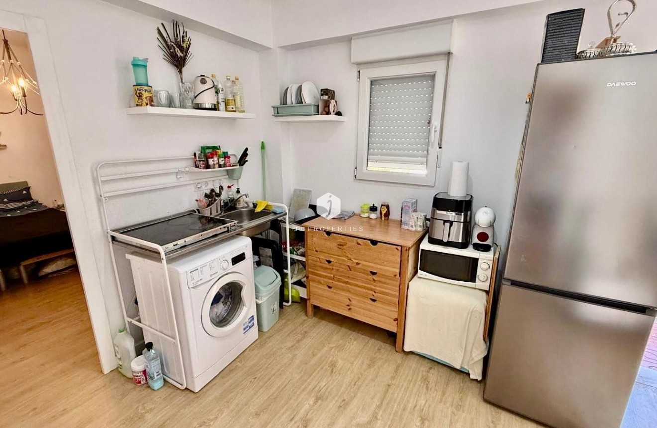 Segunda mano - Apartamento / piso -
Torrevieja - Estacion de autobuses