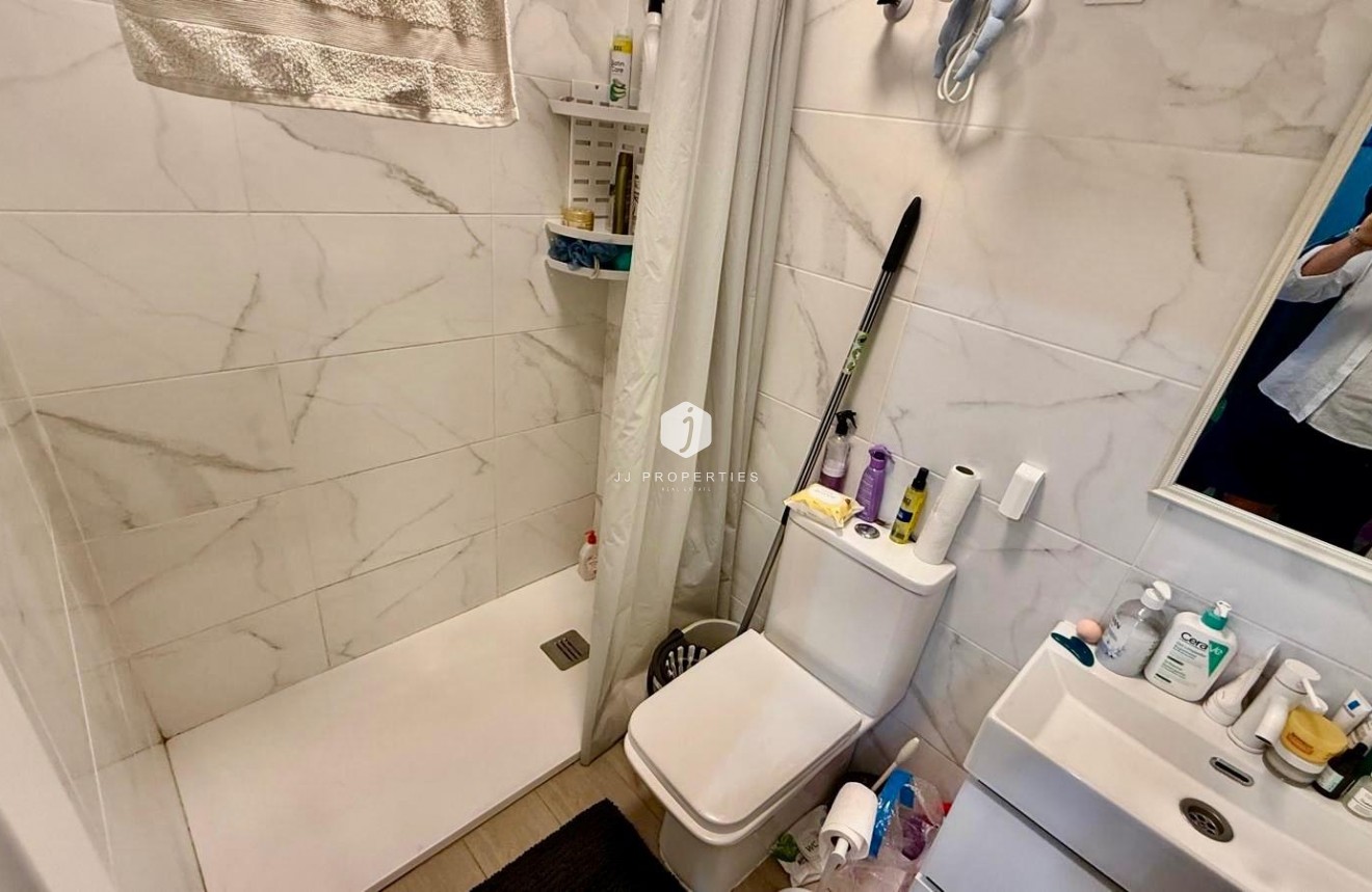 Segunda mano - Apartamento / piso -
Torrevieja - Estacion de autobuses