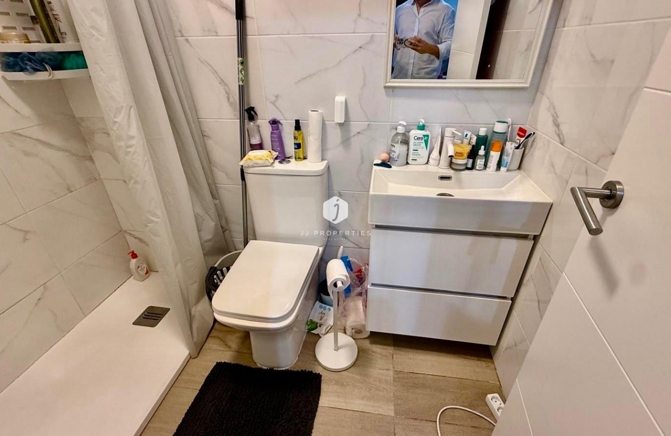 Segunda mano - Apartamento / piso -
Torrevieja - Estacion de autobuses