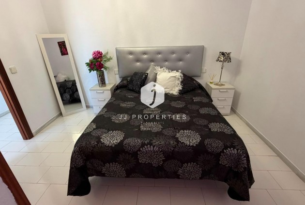 Resale - Apartment / flat -
Torrevieja - Torreblanca