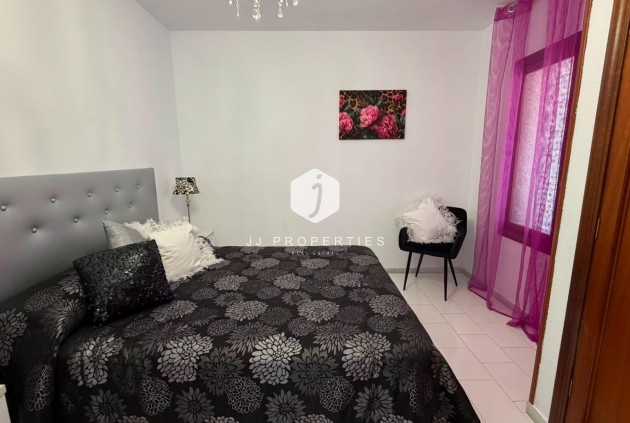 Resale - Apartment / flat -
Torrevieja - Torreblanca