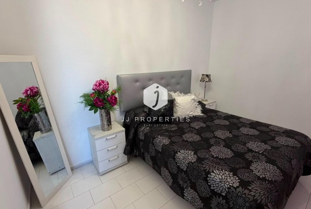 Resale - Apartment / flat -
Torrevieja - Torreblanca