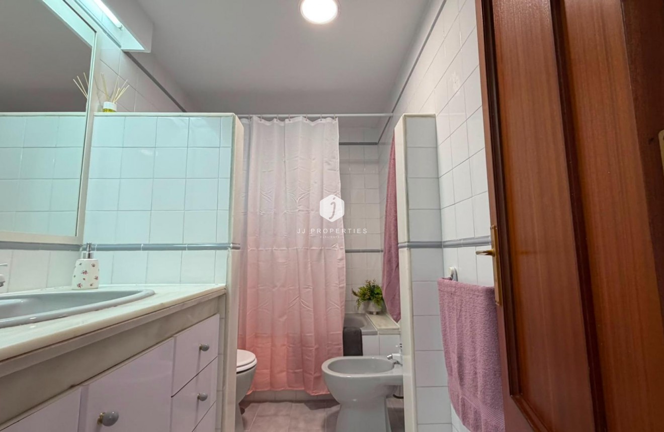 Resale - Apartment / flat -
Torrevieja - Torreblanca