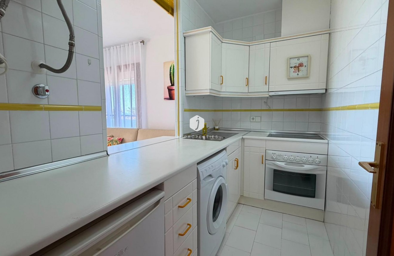 Resale - Apartment / flat -
Torrevieja - Torreblanca