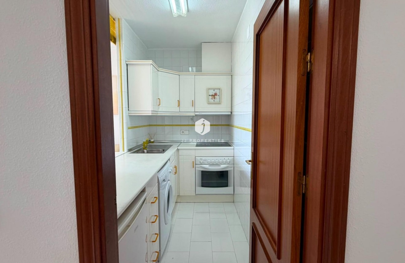 Resale - Apartment / flat -
Torrevieja - Torreblanca