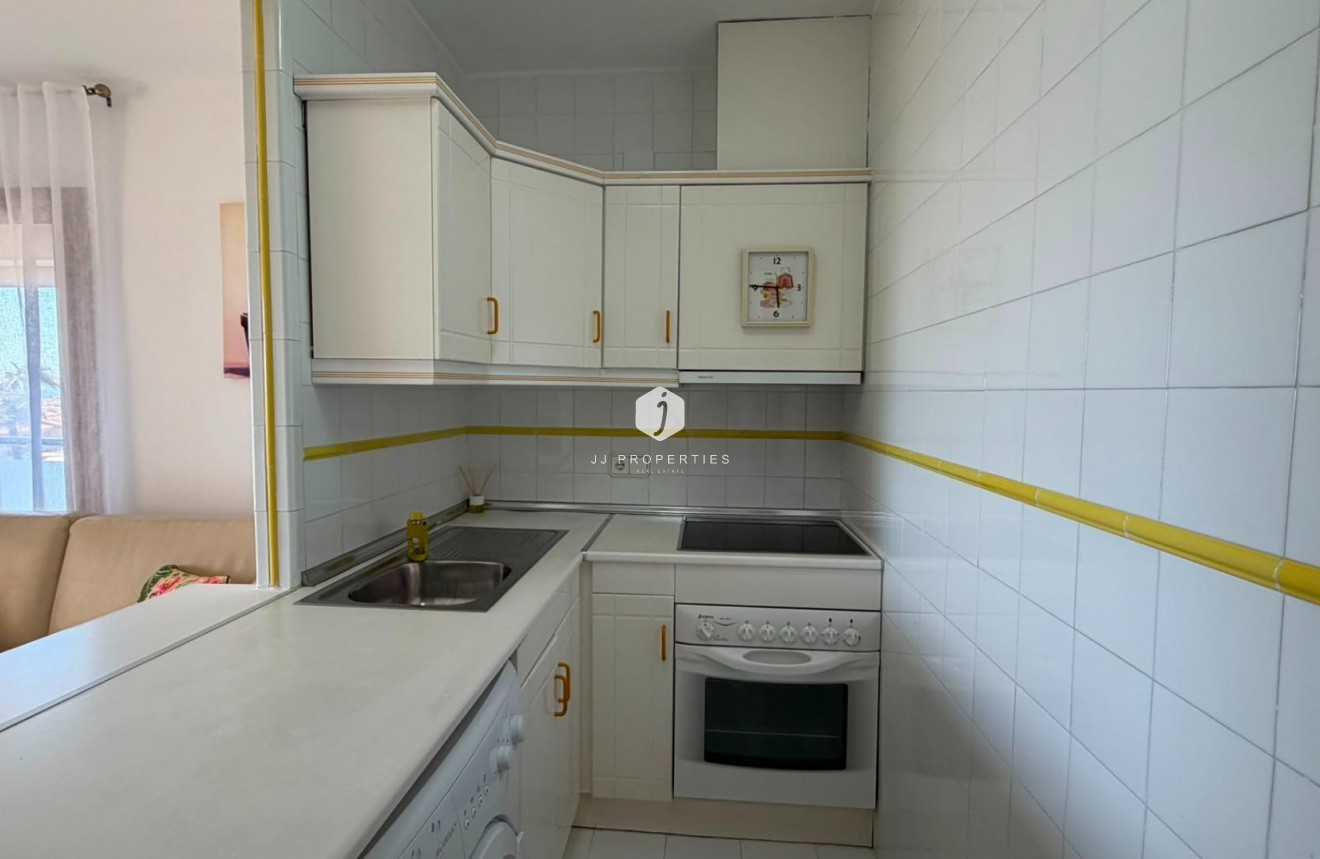 Resale - Apartment / flat -
Torrevieja - Torreblanca