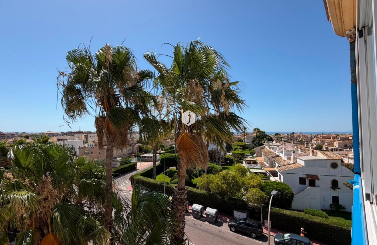 Resale - Apartment / flat -
Torrevieja - Torreblanca