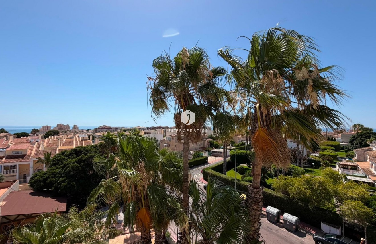 Resale - Apartment / flat -
Torrevieja - Torreblanca