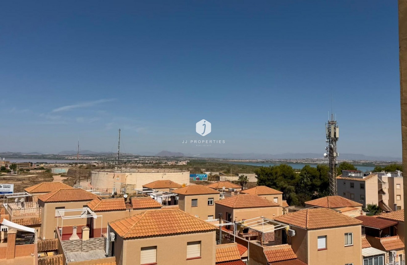 Resale - Apartment / flat -
Torrevieja - Torreblanca