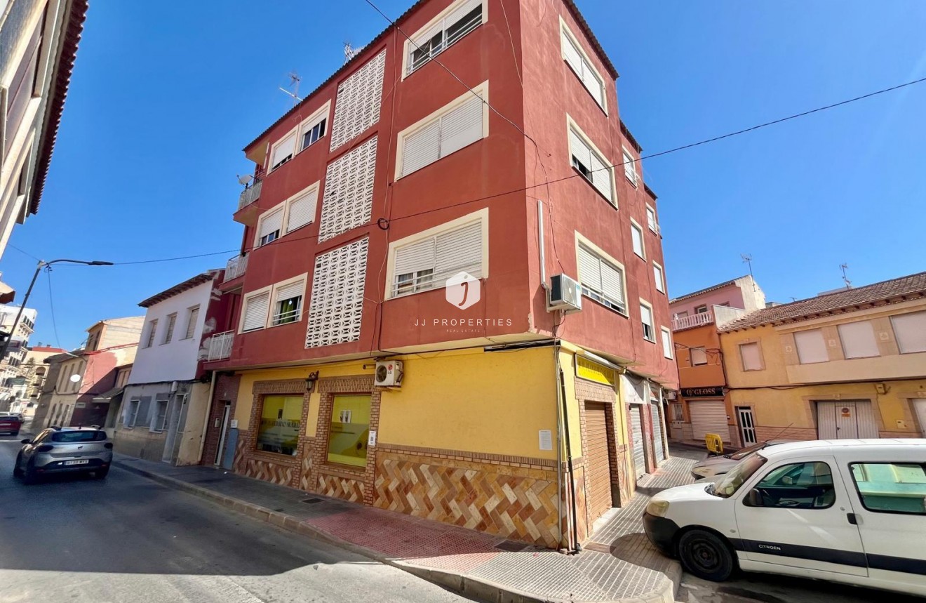 Segunda mano - Apartamento / piso -
Rojales