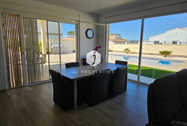 Segunda mano - Villa -
Torrevieja - Costa Blanca