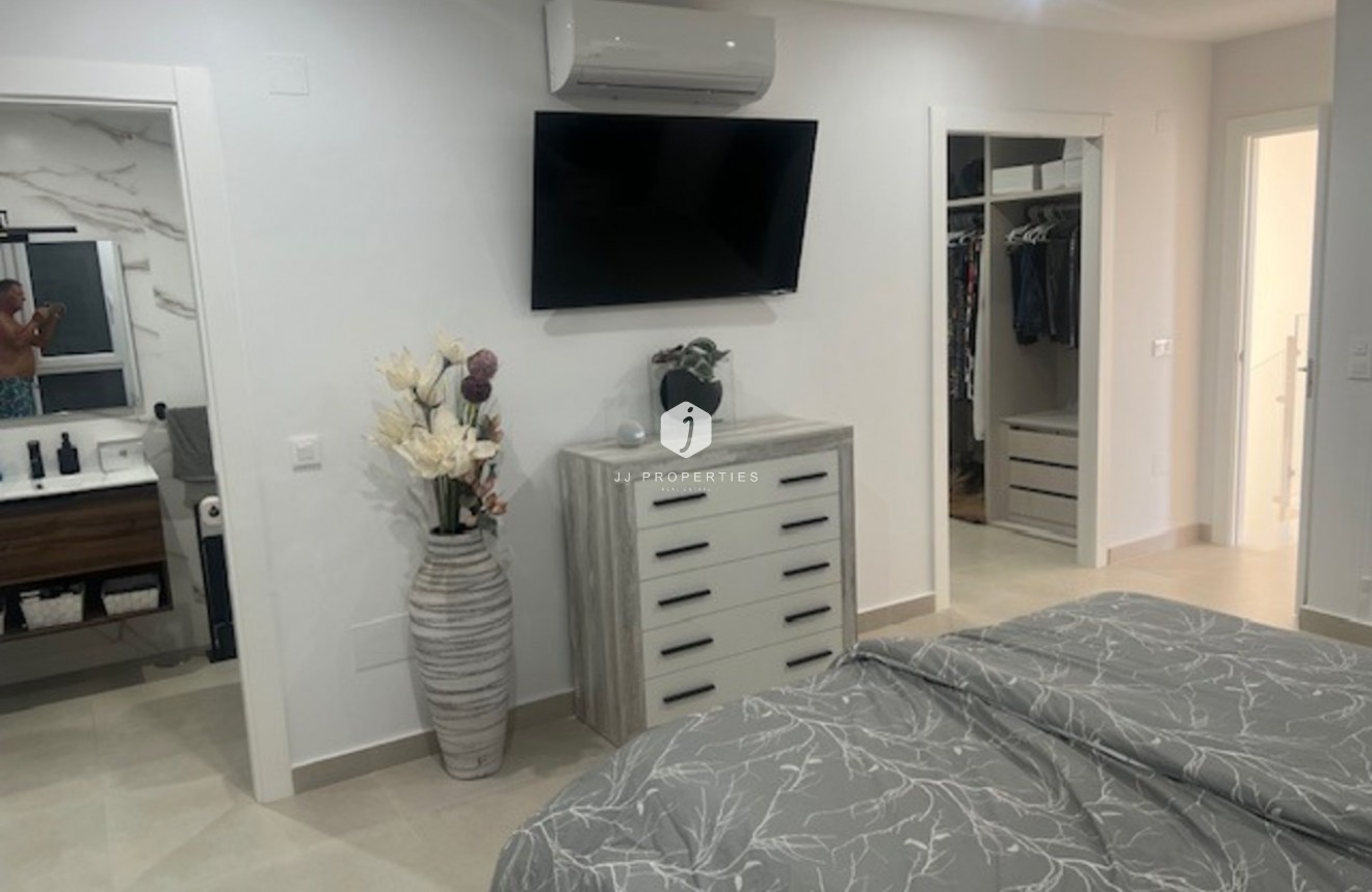 Z drugiej ręki - Villa -
Los Montesinos - Costa Blanca