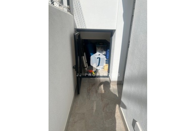 Z drugiej ręki - Villa -
Los Montesinos - Costa Blanca