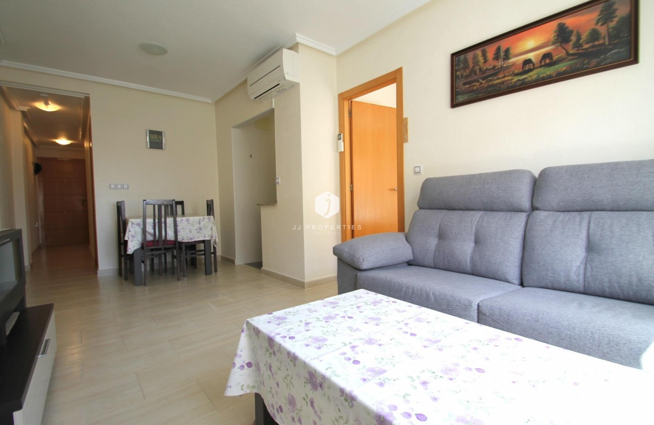 Resale - Apartment / flat -
Torrevieja - El molino