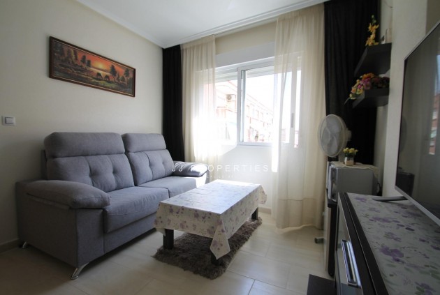 Resale - Apartment / flat -
Torrevieja - El molino