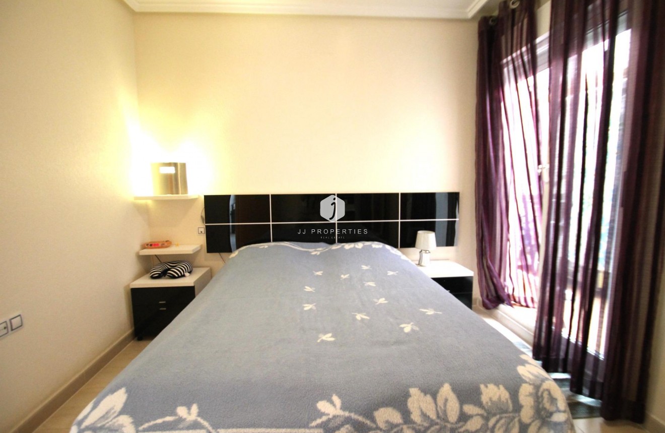 Resale - Apartment / flat -
Torrevieja - El molino