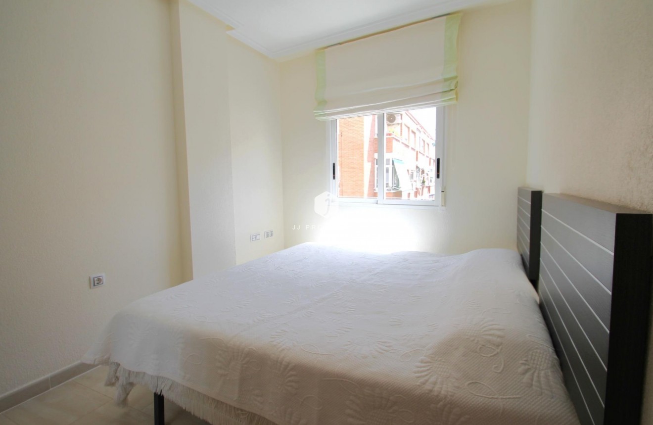 Resale - Apartment / flat -
Torrevieja - El molino