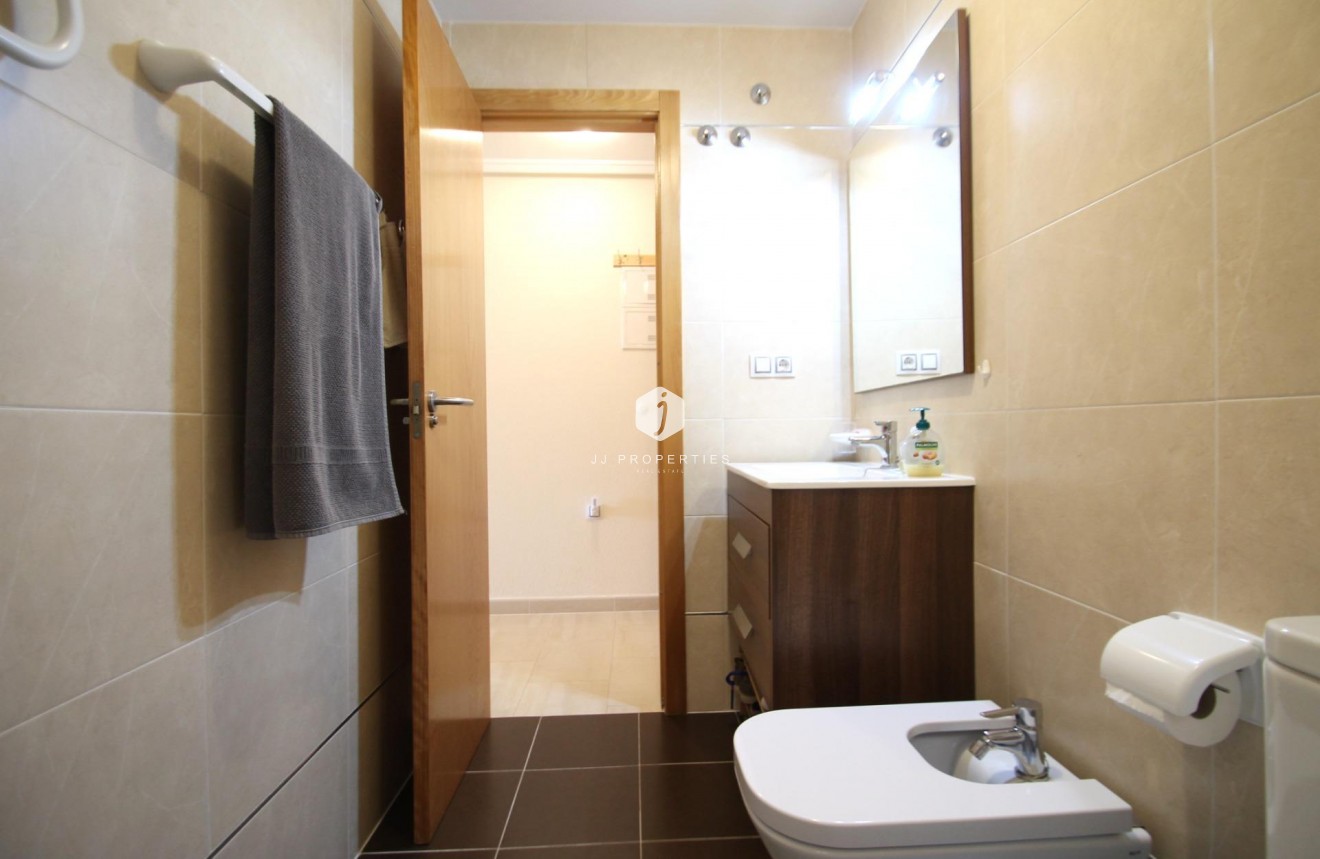 Resale - Apartment / flat -
Torrevieja - El molino