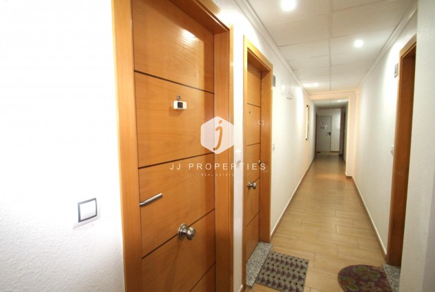 Resale - Apartment / flat -
Torrevieja - El molino