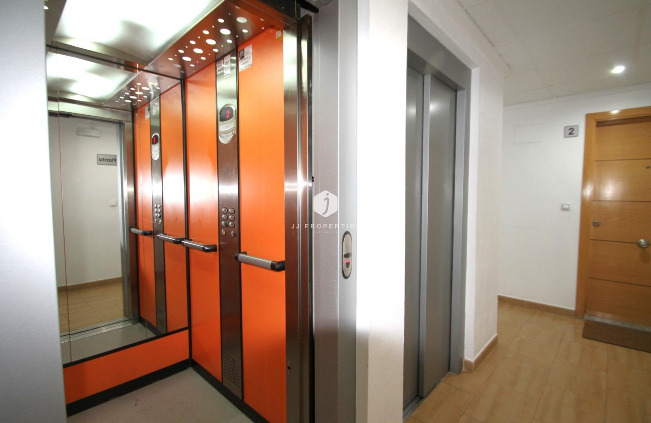 Resale - Apartment / flat -
Torrevieja - El molino