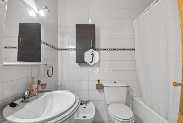 Long Term Rental - Duplex -
Torrevieja - Lago jardin
