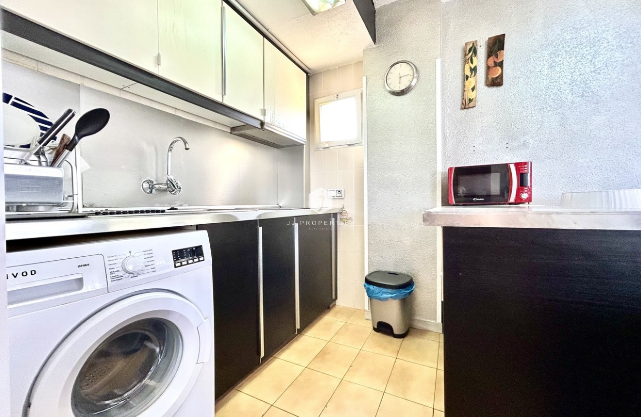 Z drugiej ręki - Mieszkanie w bloku -
Torrevieja - Costa Blanca
