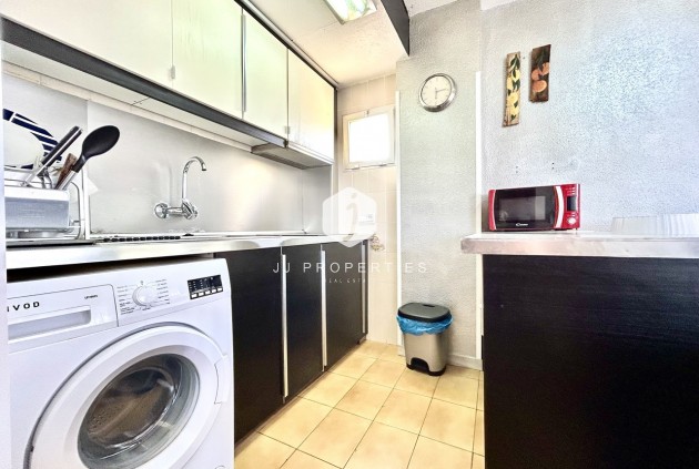 Z drugiej ręki - Mieszkanie w bloku -
Torrevieja - Costa Blanca