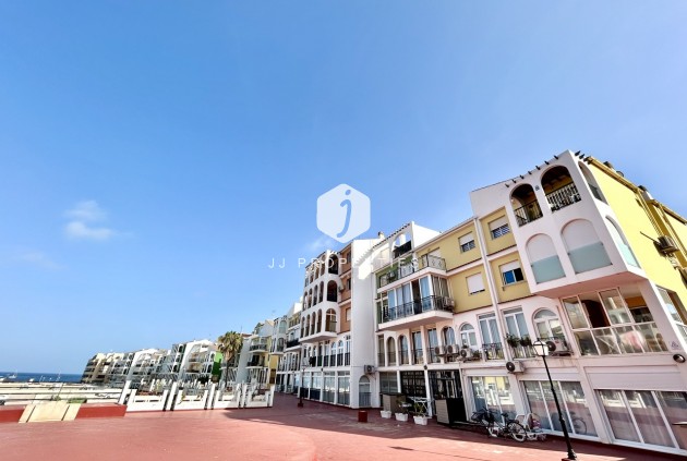 Z drugiej ręki - Mieszkanie w bloku -
Torrevieja - Costa Blanca