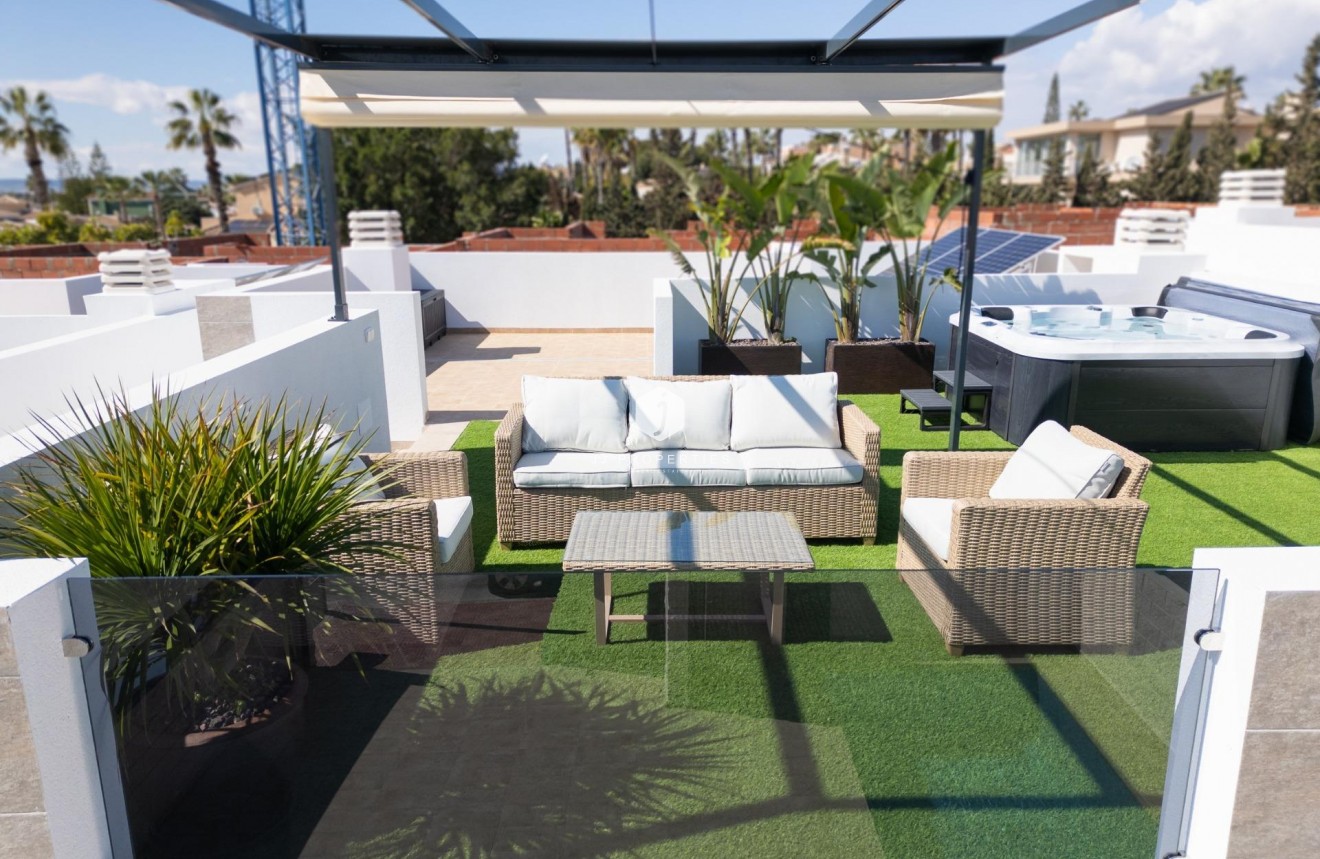 Neue Gebäude - Villa -
San Fulgencio - Oasis La Marina