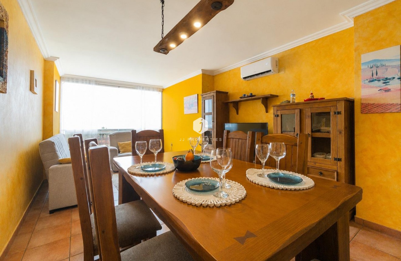 Segunda mano - Apartamento / piso -
Torrevieja - Acequion