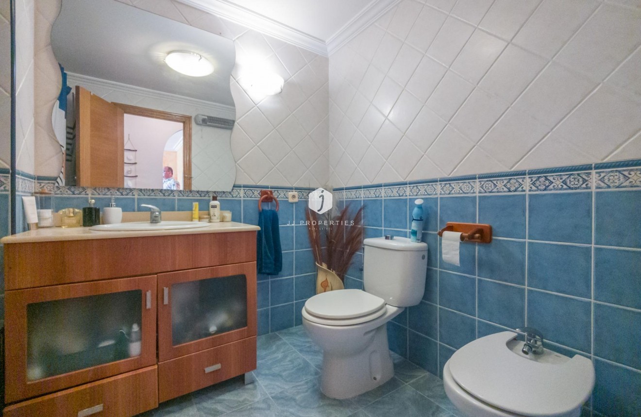 Segunda mano - Apartamento / piso -
Torrevieja - Acequion
