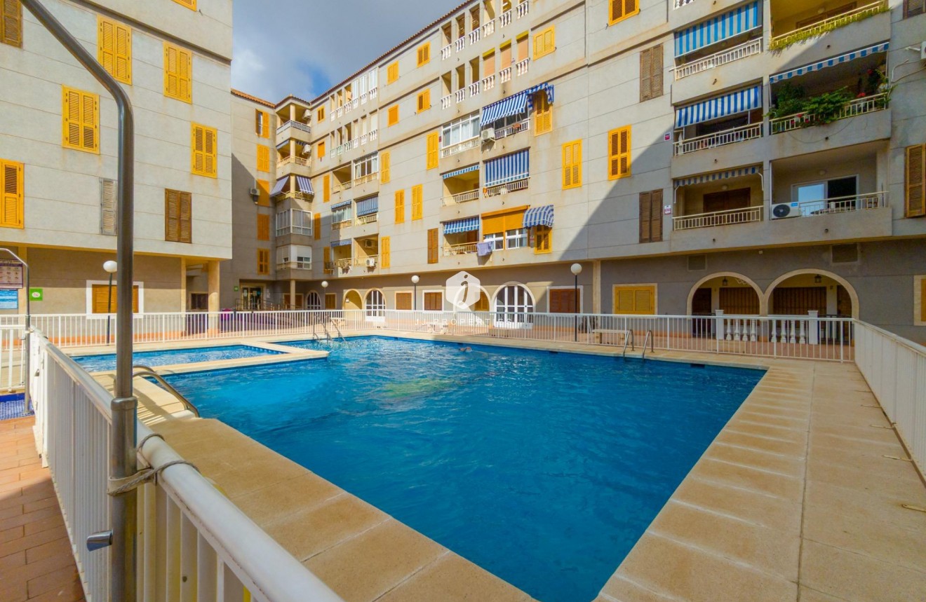 Segunda mano - Apartamento / piso -
Torrevieja - Acequion