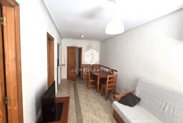 Resale - Apartment / flat -
Torrevieja - Playa de los Locos