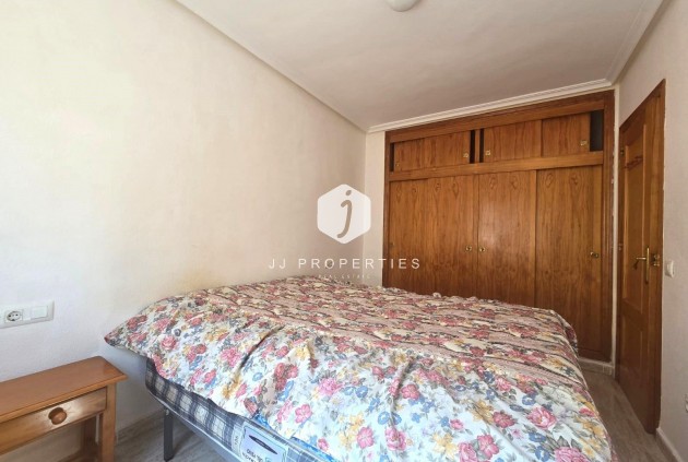 Resale - Apartment / flat -
Torrevieja - Playa de los Locos