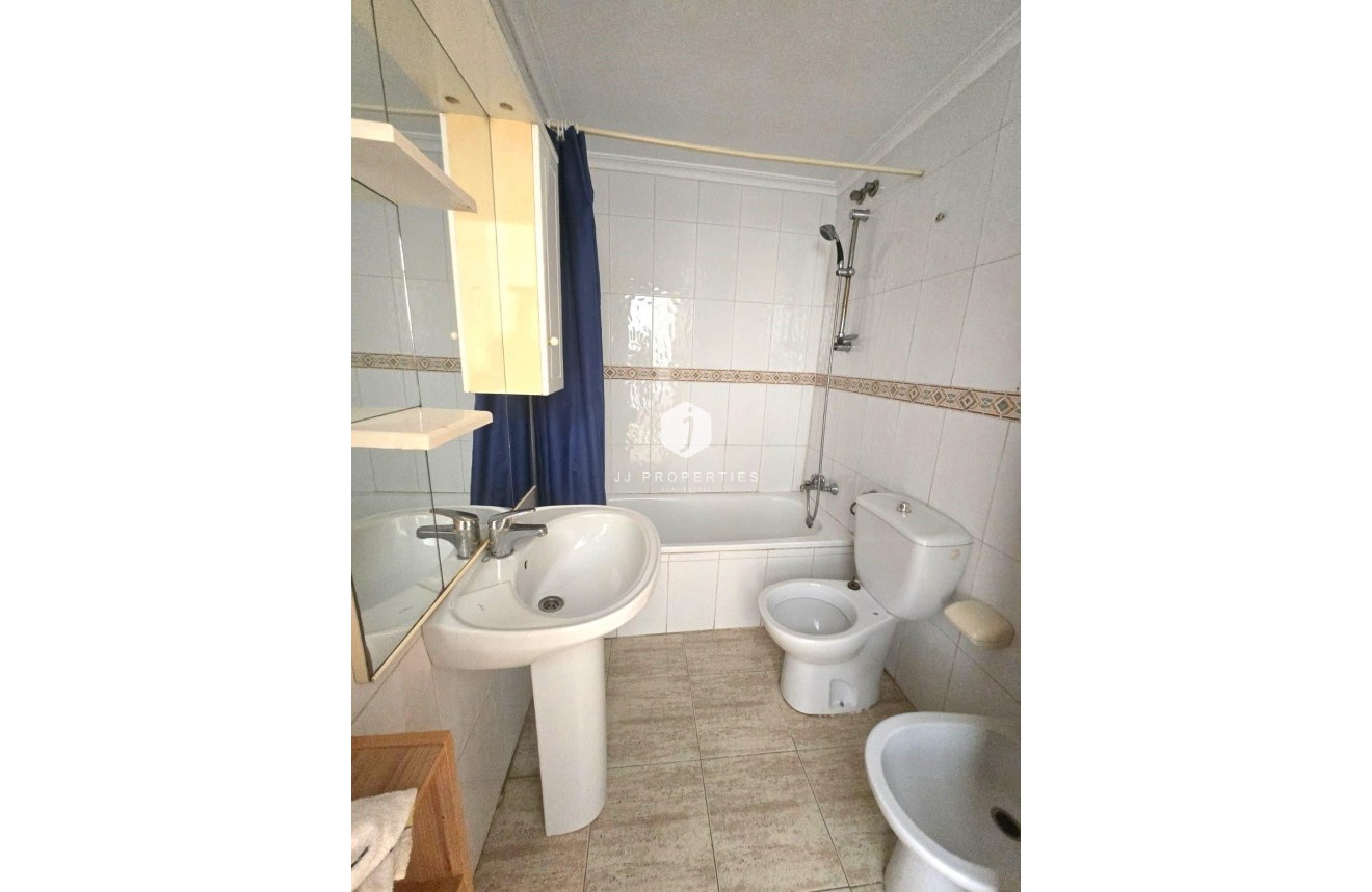 Resale - Apartment / flat -
Torrevieja - Playa de los Locos
