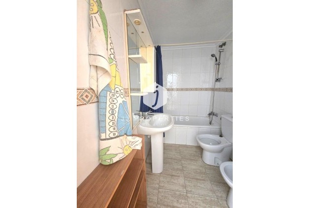 Resale - Apartment / flat -
Torrevieja - Playa de los Locos